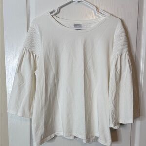 Chico’s White Smocked Shoulder Bell Sleeve T-Shirt Blouse Size 3 / XL